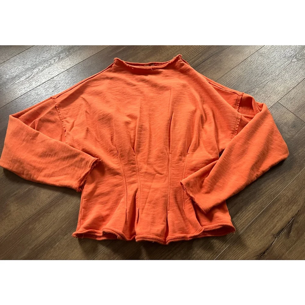 Anthropologie Pilcro gathered raw hem sweater size S